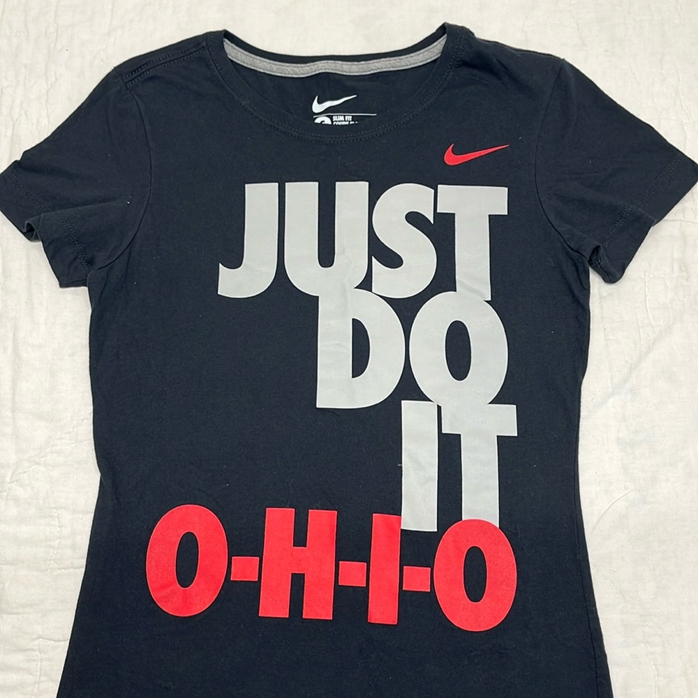 Women’s Nike Ohio State slim fit T-shirt – size small – black/ red/gray